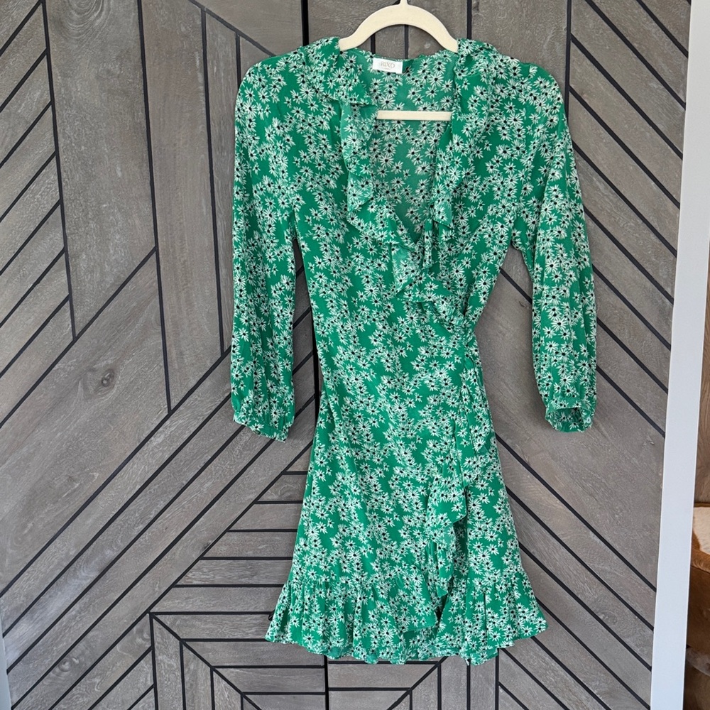 RIXO Green and White Floral Silk Wrap Dress with 3/4 sleeves size XS/S